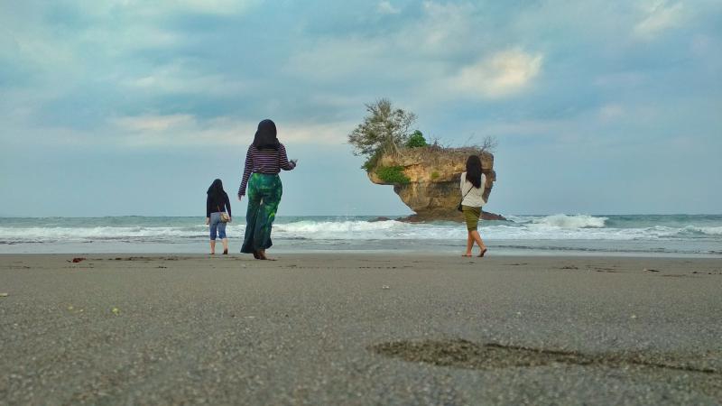 Pantai Madasari di Lampung